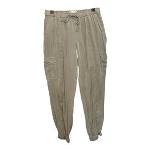 EUC Knox Rose olive green cargo jogger pants – size S